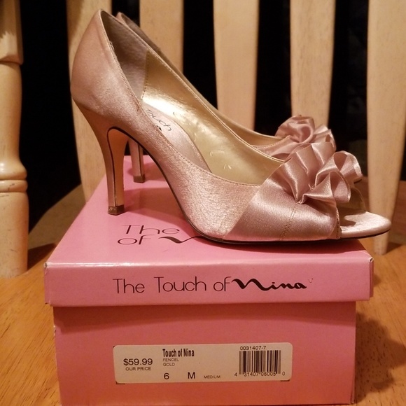 <Touch of Nina> Dress Heel/Shoe, Peep Toe - 6M - Picture 4 of 8